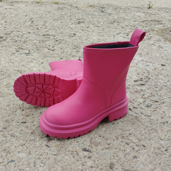 Donna Fabiani różówe skórzane botki 2241-472-342